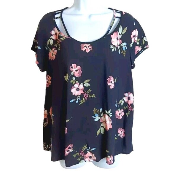 SO Tee Shirt Top Blouse M Short Sleeve Floral LIGHTWEIGHT Black Pink Keyhole - Picture 1 of 4